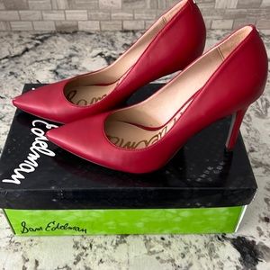 Sam Edelman pumps